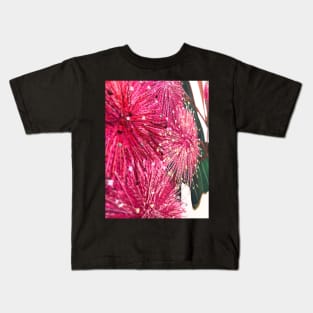 Musk Pink Thread Gum Flowers Design Kids T-Shirt